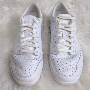 Jordan 1 Retro Low Swooshless Sz 8.5